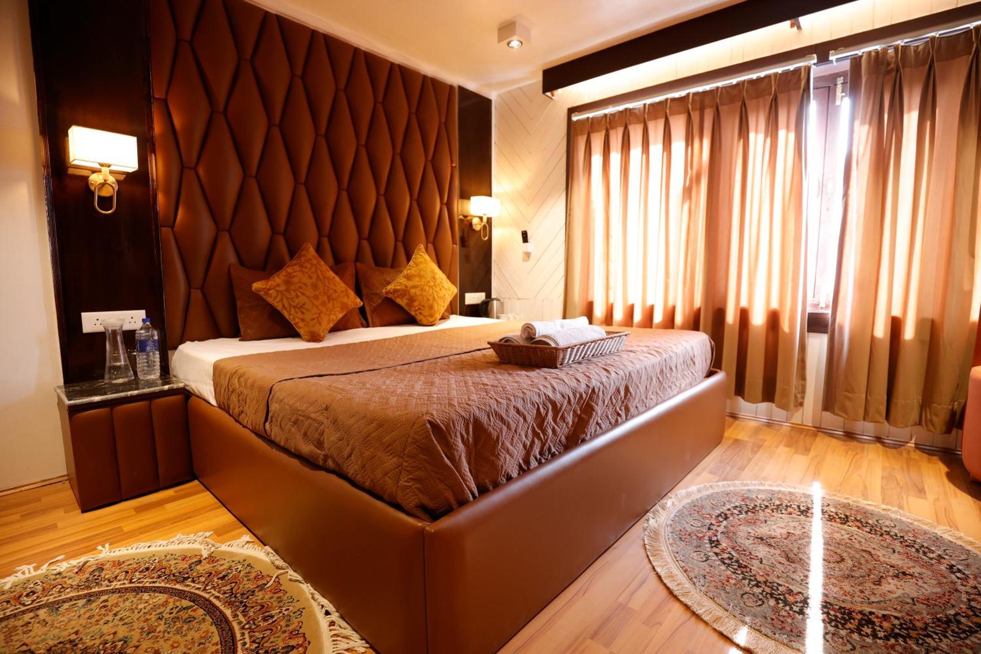 Walisons Peace Resort Pahalgam Bagian luar foto