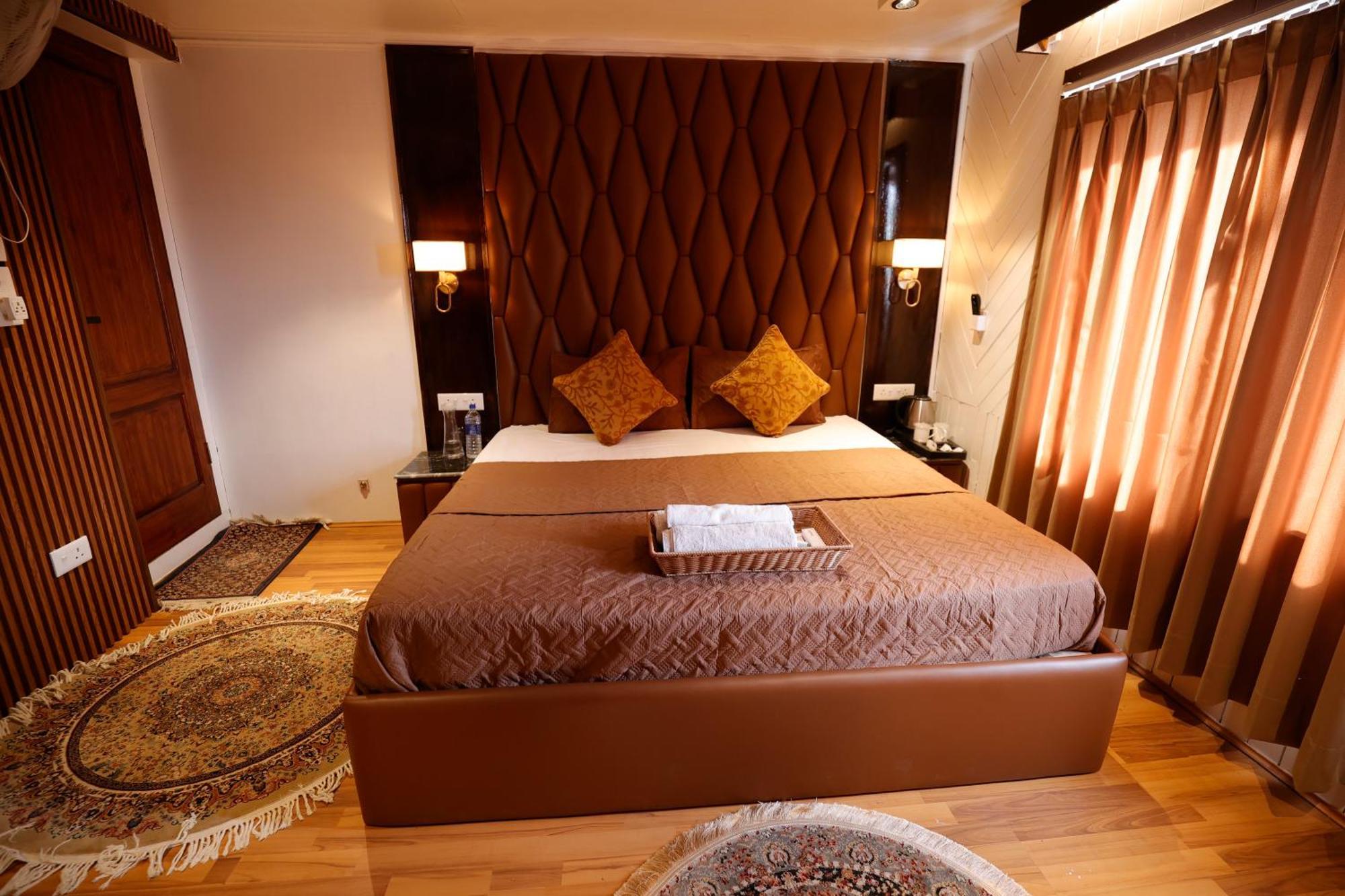Walisons Peace Resort Pahalgam Bagian luar foto
